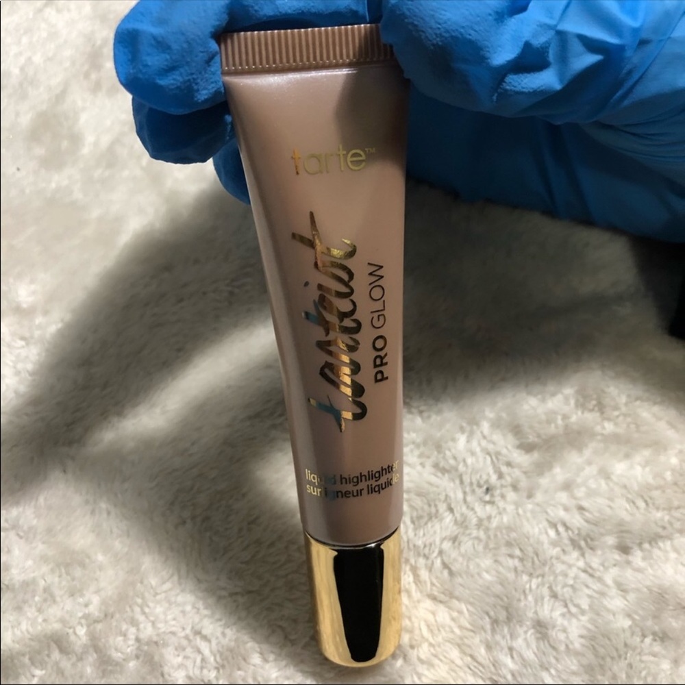 Tarteist pro glow liquid highlighter
